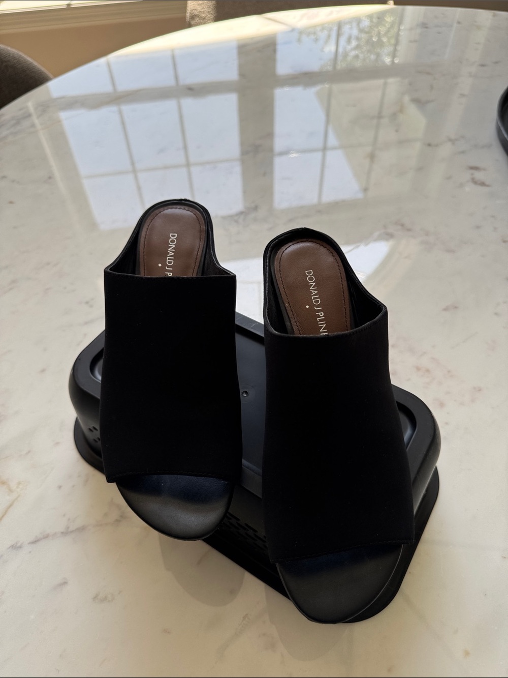 Donald J. Pliner Black Open-Toe Mule Slides